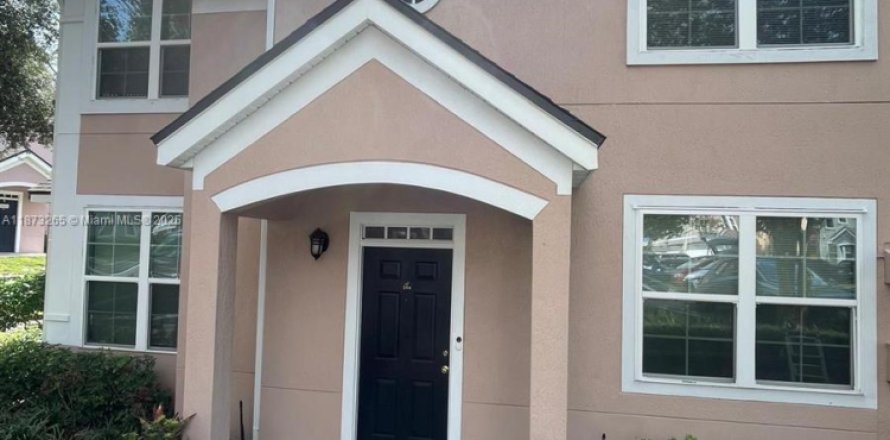 Condo in Orlando, Florida, 2 bedrooms  № 1981441