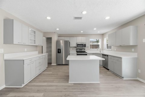 Casa en venta en Coconut Creek, Florida, 4 dormitorios, 196.49 m2 № 2242645 - foto 11