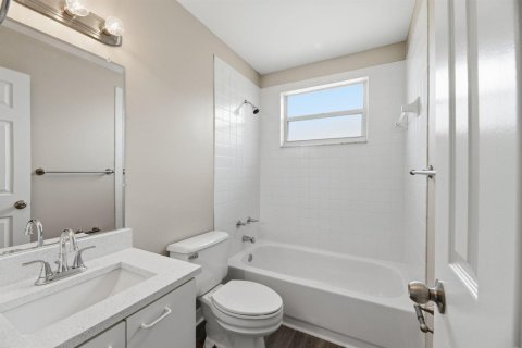 Casa en venta en Coconut Creek, Florida, 4 dormitorios, 196.49 m2 № 2242645 - foto 30