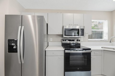 Casa en venta en Coconut Creek, Florida, 4 dormitorios, 196.49 m2 № 2242645 - foto 14