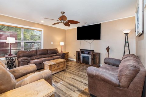 Casa en venta en Orlando, Florida, 3 dormitorios, 116.22 m2 № 1815419 - foto 4