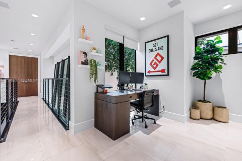Casa en venta en Fort Lauderdale, Florida, 4 dormitorios, 368.26 m2 № 2420676 - foto 20