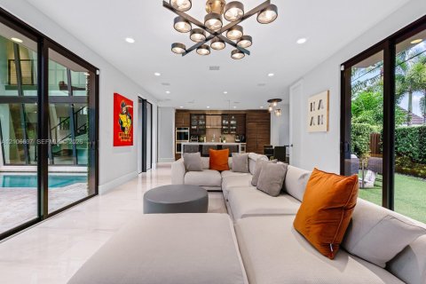 Casa en venta en Fort Lauderdale, Florida, 4 dormitorios, 368.26 m2 № 2420676 - foto 8