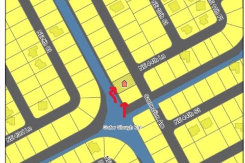 Land in Cape Coral, Florida № 1024348 - photo 1