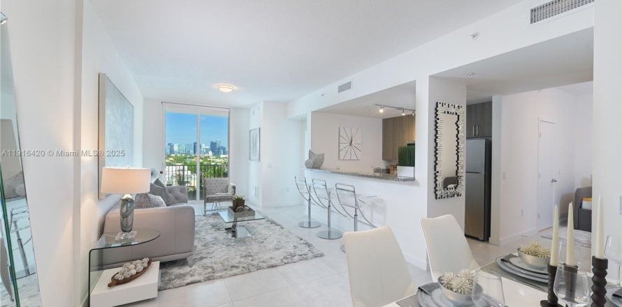 Apartamento en Miami, Florida 1 dormitorio, 91.6 m2 № 2016418