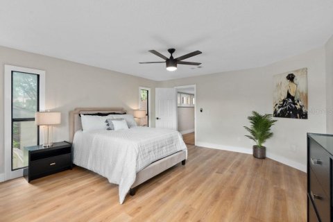 Townhouse in Longwood, Florida 4 bedrooms, 238.11 sq.m. № 1886211 - photo 21