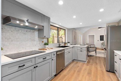 Townhouse in Longwood, Florida 4 bedrooms, 238.11 sq.m. № 1886211 - photo 11