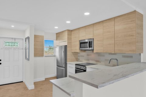 Copropriété à vendre à Boca Raton, Floride: 1 chambre, 70.23 m2 № 2008329 - photo 4