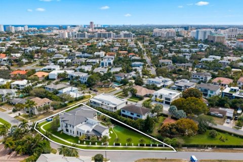 House in Boca Raton, Florida 7 bedrooms, 768.86 sq.m. № 2088404