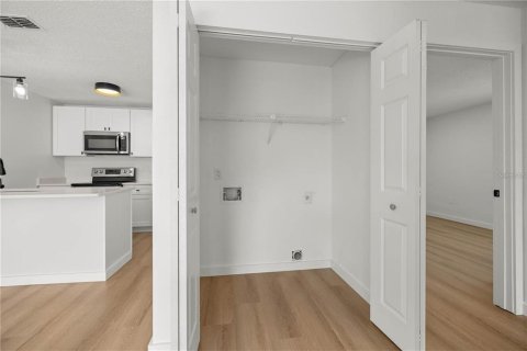 Apartamento en alquiler en Ocala, Florida, 2 dormitorios, 80.64 m2 № 1904701 - foto 8