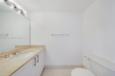 Condominio en alquiler en Miami, Florida, 1 dormitorio, 62.24 m2 № 2031725 - foto 9