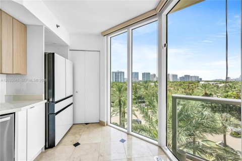 Condo in Sunny Isles Beach, Florida, 3 bedrooms  № 2273384 - photo 6