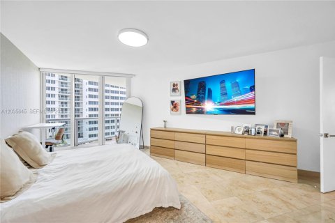 Condo in Sunny Isles Beach, Florida, 3 bedrooms  № 2273384 - photo 13