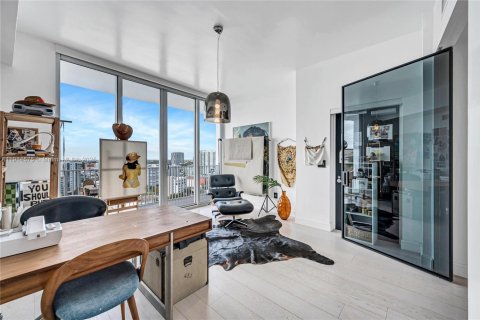 Condo in Miami, Florida, 2 bedrooms № 2082441 - photo 19