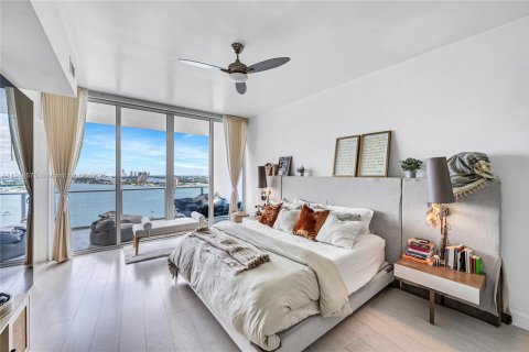 Condo in Miami, Florida, 2 bedrooms № 2082441 - photo 29