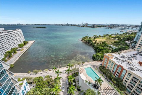 Condo in Miami, Florida, 2 bedrooms № 2082441 - photo 22