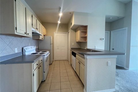 Condo in Maitland, Florida, 1 bedroom  № 1912795 - photo 8