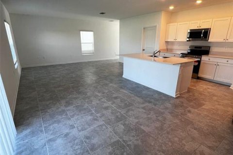 Villa ou maison à vendre à Haines City, Floride: 4 chambres, 174.56 m2 № 2284441 - photo 13
