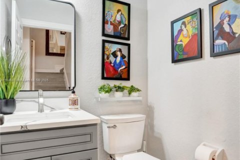Townhouse in Lake Worth, Florida 3 bedrooms, 155.89 sq.m. № 1846142 - photo 21