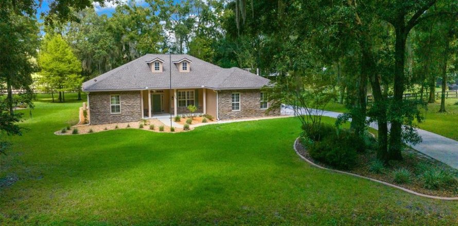 Villa ou maison à Ocala, Floride 3 chambres, 217.58 m2 № 1318705