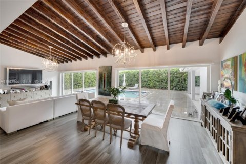 Villa ou maison à vendre à Pinecrest, Floride: 5 chambres, 339 m2 № 2002685 - photo 7