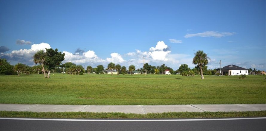 Land in Punta Gorda, Florida № 2161360