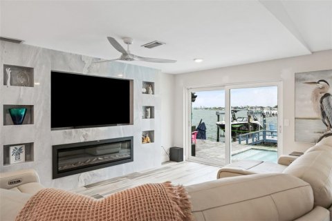 Casa en venta en Seminole, Florida, 3 dormitorios, 156.35 m2 № 1320526 - foto 28