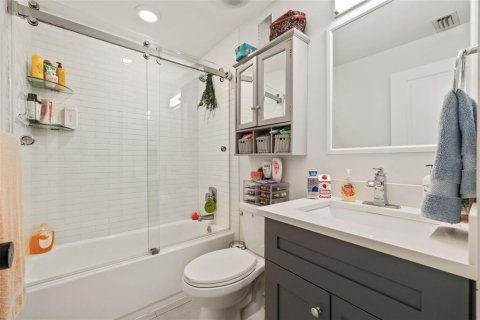Casa en venta en Seminole, Florida, 3 dormitorios, 156.35 m2 № 1320526 - foto 16