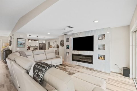 Casa en venta en Seminole, Florida, 3 dormitorios, 156.35 m2 № 1320526 - foto 24