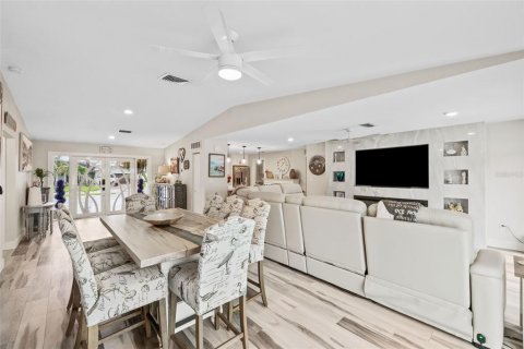 Casa en venta en Seminole, Florida, 3 dormitorios, 156.35 m2 № 1320526 - foto 23