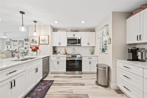 Casa en venta en Seminole, Florida, 3 dormitorios, 156.35 m2 № 1320526 - foto 4