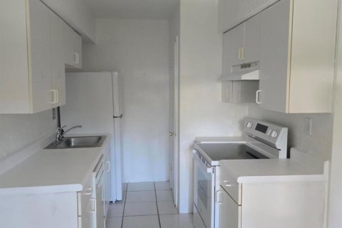 Apartamento en alquiler en Fort Lauderdale, Florida, 1 dormitorio, 74.32 m2 № 2182356 - foto 4