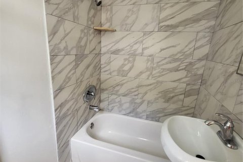 Apartamento en alquiler en Largo, Florida, 1 dormitorio, 30.66 m2 № 1915688 - foto 10