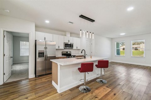 House in Spring Hill, Florida 4 bedrooms, 189.15 sq.m. № 1554843 - photo 8
