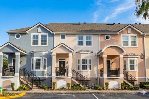 Condominio en Orlando, Florida, 2 dormitorios  № 2116520