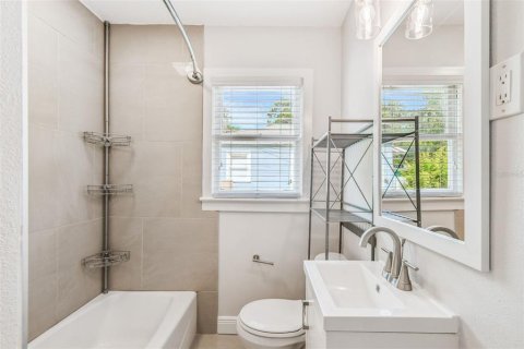 Casa en venta en Tampa, Florida, 3 dormitorios, 133.59 m2 № 1886498 - foto 24