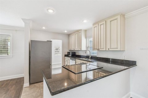 Casa en venta en Tampa, Florida, 3 dormitorios, 133.59 m2 № 1886498 - foto 10