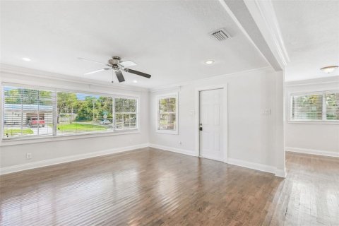 Casa en venta en Tampa, Florida, 3 dormitorios, 133.59 m2 № 1886498 - foto 4