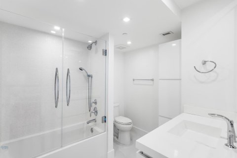 Copropriété à vendre à Highland Beach, Floride: 3 chambres, 342.81 m2 № 2082347 - photo 12