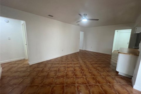 Casa en alquiler en Port Charlotte, Florida, 3 dormitorios, 151.34 m2 № 1899121 - foto 12