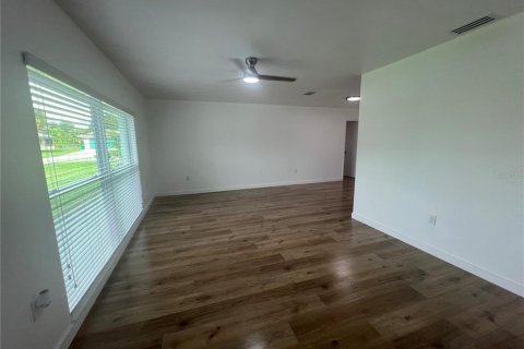 Casa en alquiler en Port Charlotte, Florida, 3 dormitorios, 151.34 m2 № 1899121 - foto 3