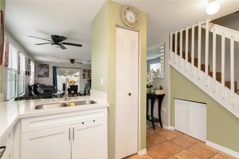 Adosado en venta en Cutler Bay, Florida, 2 dormitorios, 94.76 m2 № 2002025 - foto 10