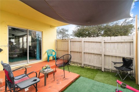 Adosado en venta en Cutler Bay, Florida, 2 dormitorios, 94.76 m2 № 2002025 - foto 12