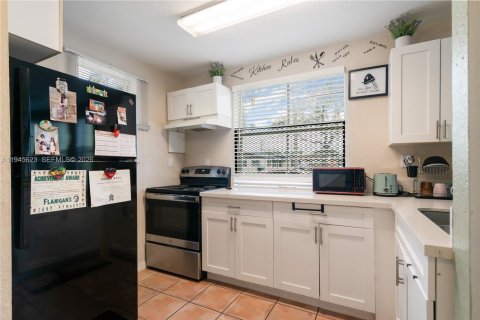 Adosado en venta en Cutler Bay, Florida, 2 dormitorios, 94.76 m2 № 2002025 - foto 9