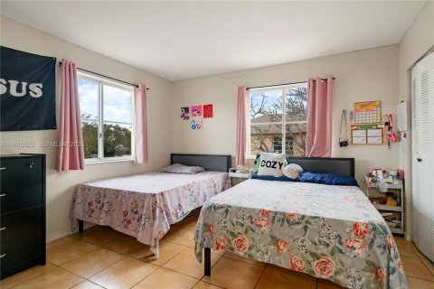 Adosado en venta en Cutler Bay, Florida, 2 dormitorios, 94.76 m2 № 2002025 - foto 18