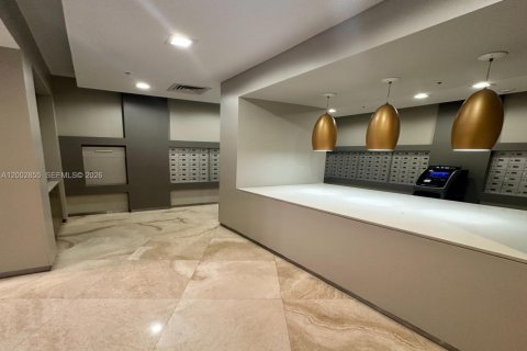 Condo in Bal Harbour, Florida, 1 bedroom  № 2068094 - photo 24