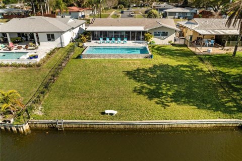 Casa en venta en Largo, Florida, 2 dormitorios, 111.39 m2 № 2120012 - foto 3