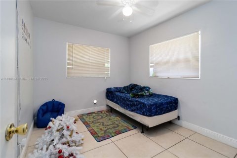 Commercial property in Fort Lauderdale, Florida 232.63 sq.m. № 1839114 - photo 25