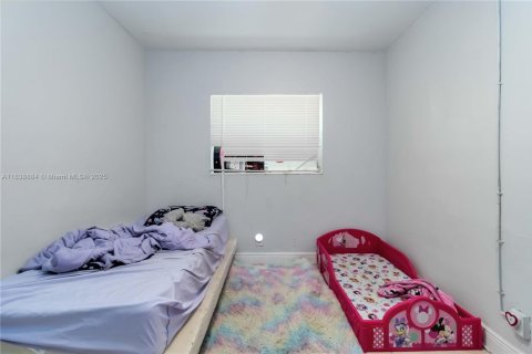 Commercial property in Fort Lauderdale, Florida 232.63 sq.m. № 1839114 - photo 28