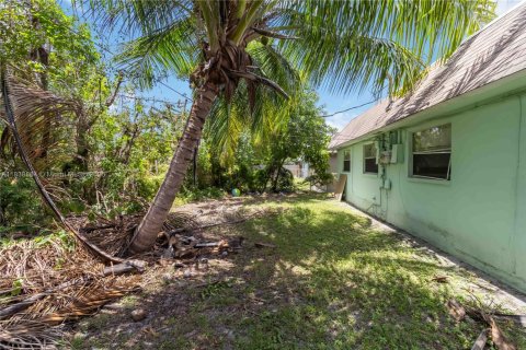 Commercial property in Fort Lauderdale, Florida 232.63 sq.m. № 1839114 - photo 30
